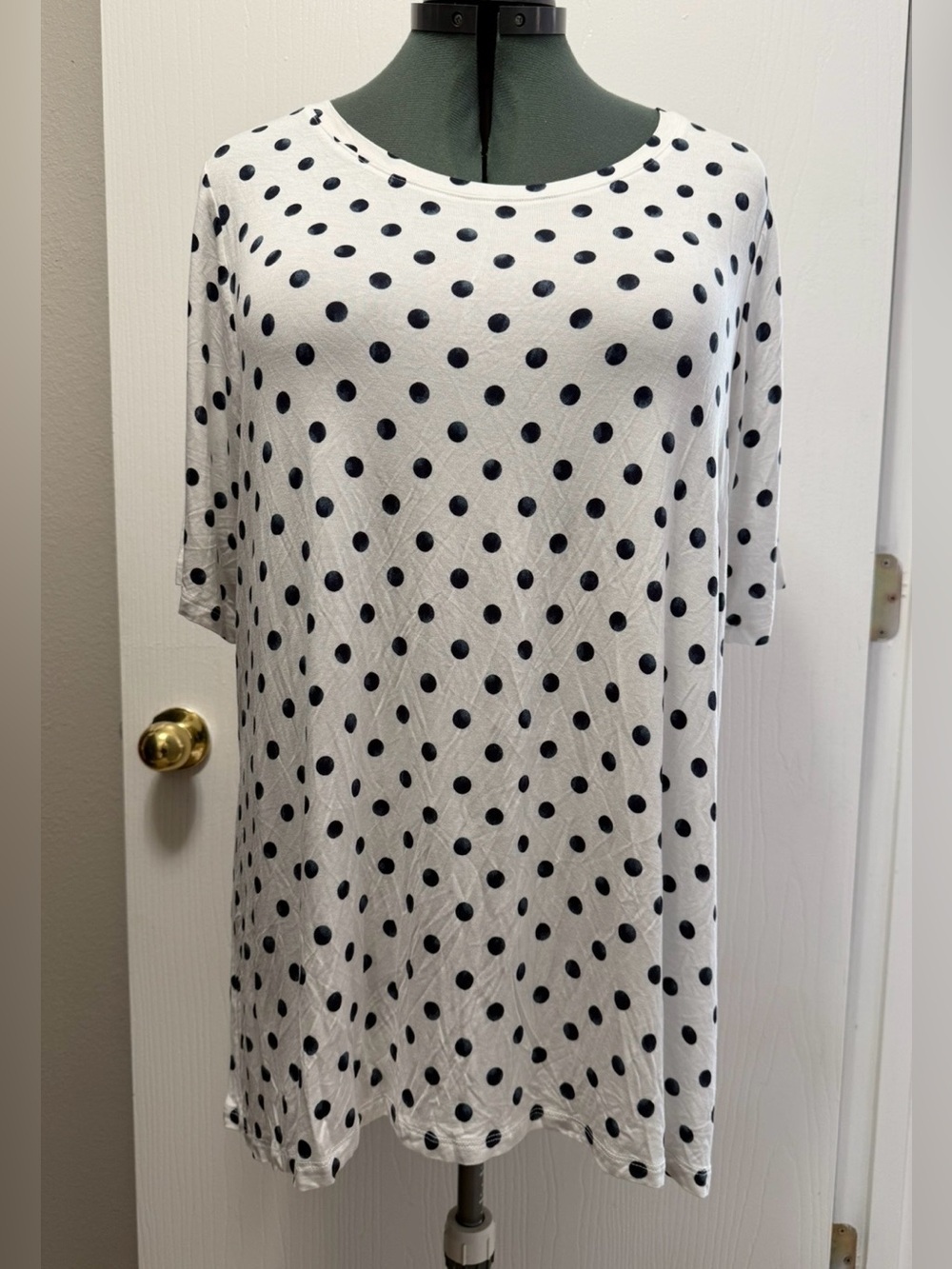 Lane Bryant White Top with Black Polka Dots - Short Sleeve Size 18/20 NWT